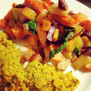 quinoa met geroosterde groenten en pesto